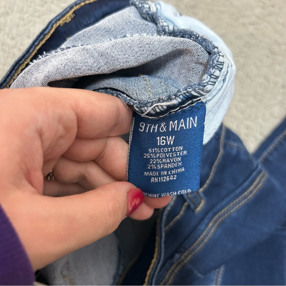 Dark Indigo Women's Skinny Jeans - Picture 10 of 10